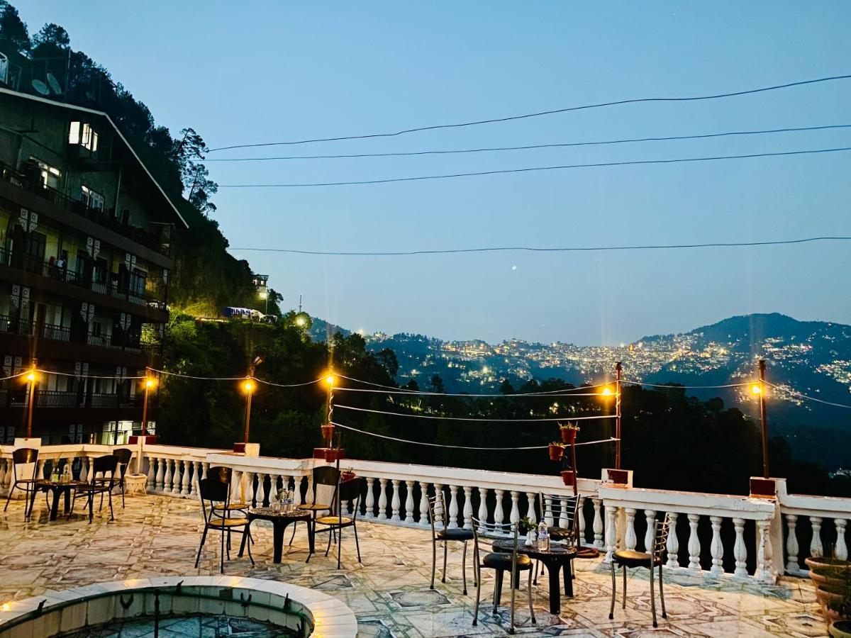 "Tara Homes" With Open Rooftop Terrace 심라 외부 사진
